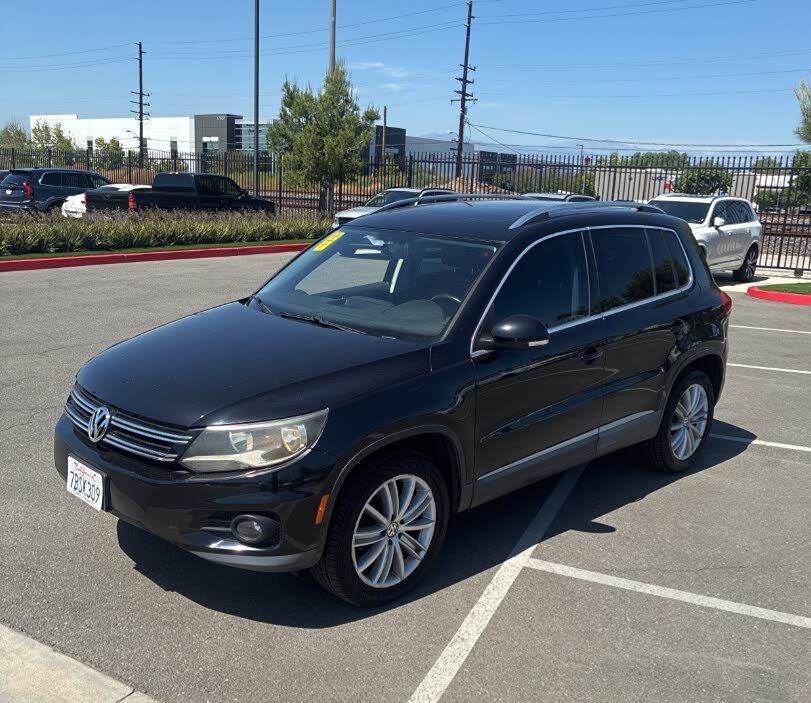 2013 VOLKSWAGEN Tiguan