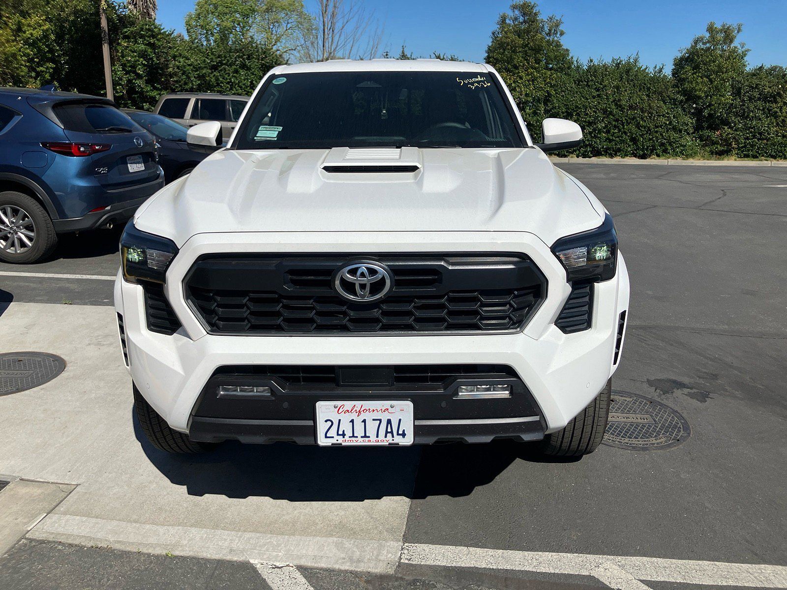 2024 TOYOTA Tacoma
