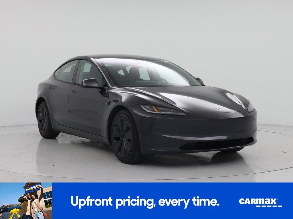 2025 TESLA Model 3
