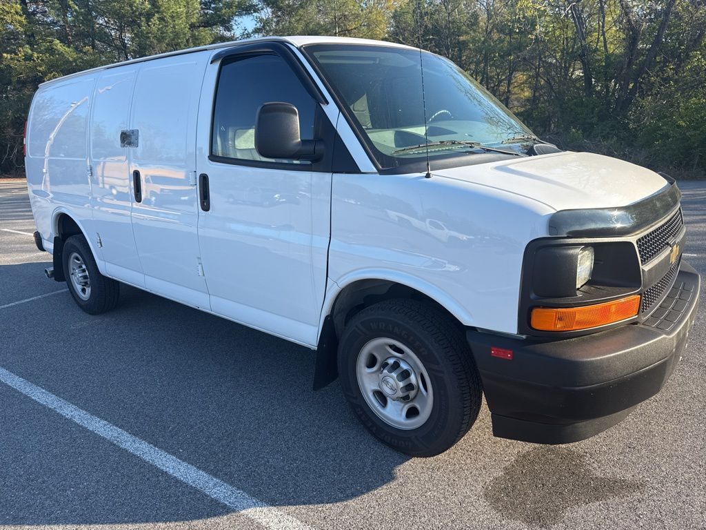 2017 CHEVROLET Express