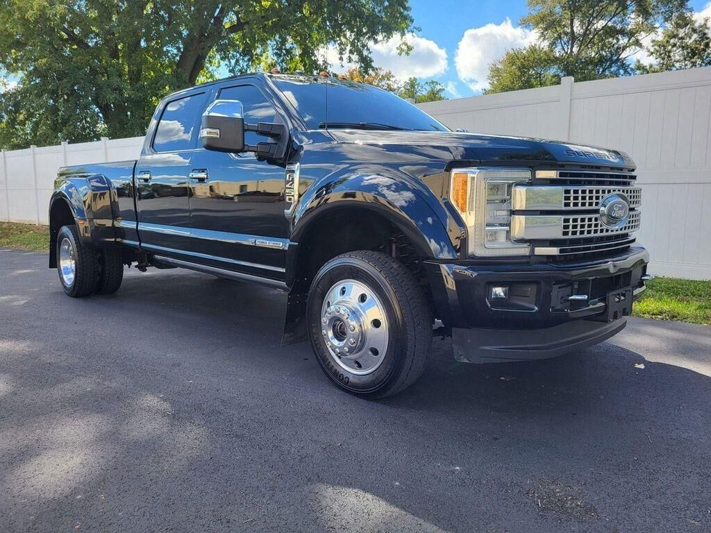 2017 FORD F-450