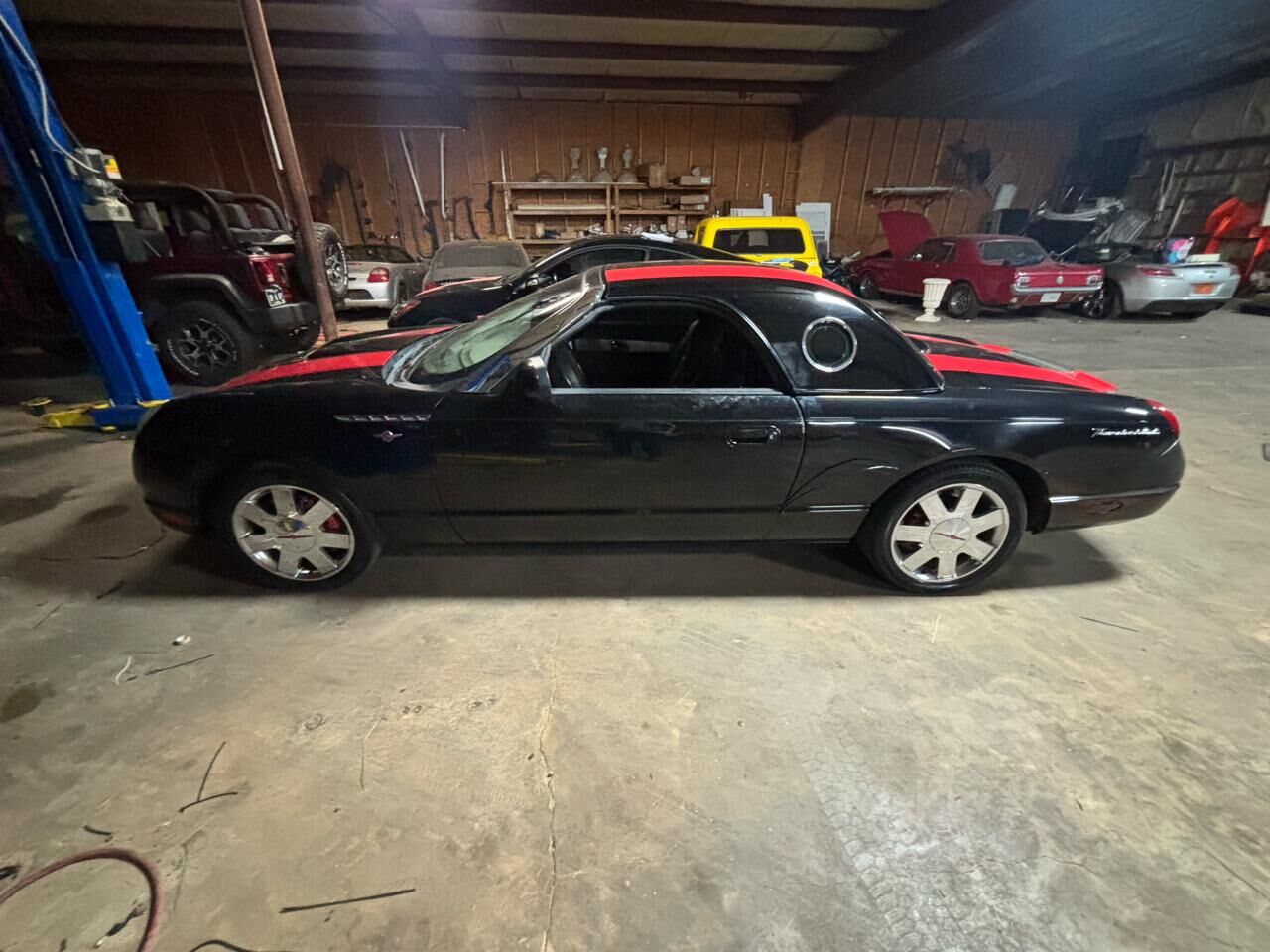 2002 FORD Thunderbird