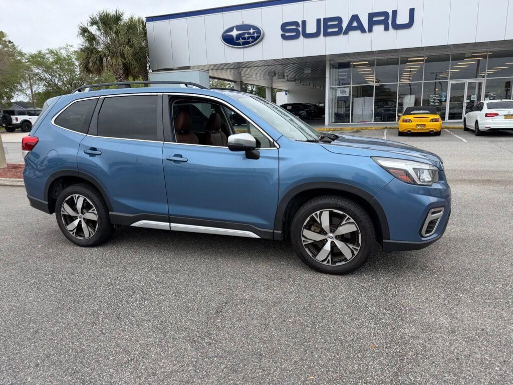 2020 SUBARU Forester