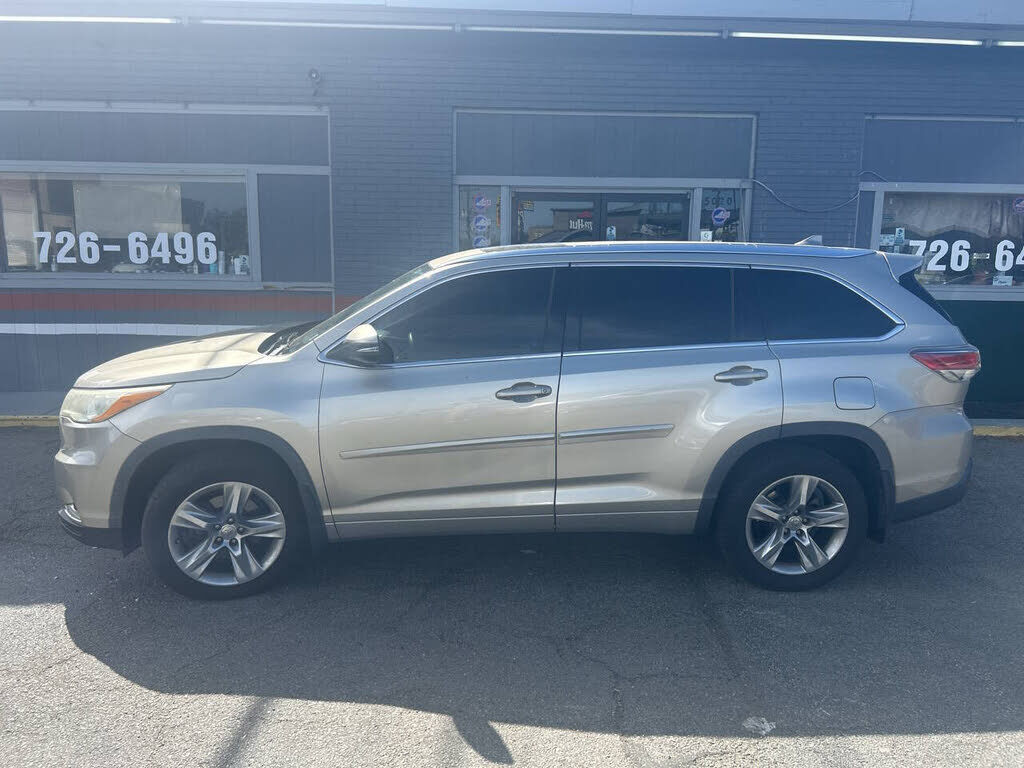 2015 TOYOTA Highlander