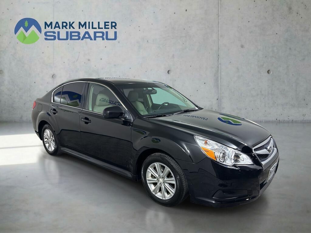 2011 SUBARU Legacy