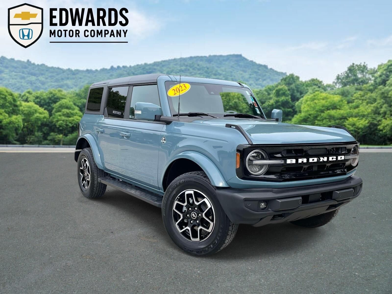2023 FORD Bronco