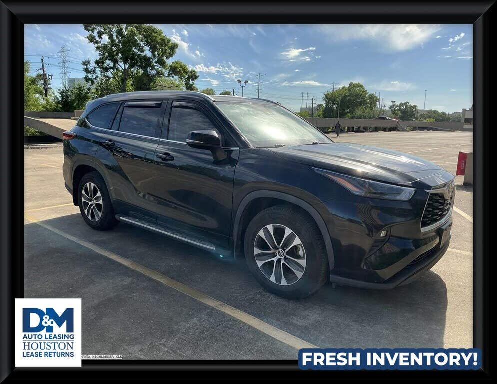 2022 TOYOTA Highlander