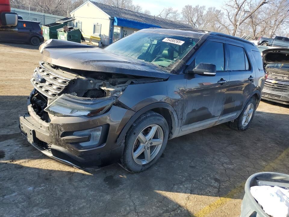 2016 FORD Explorer