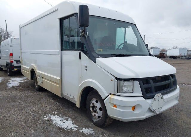 2013 ISUZU NPR/NPR-HD