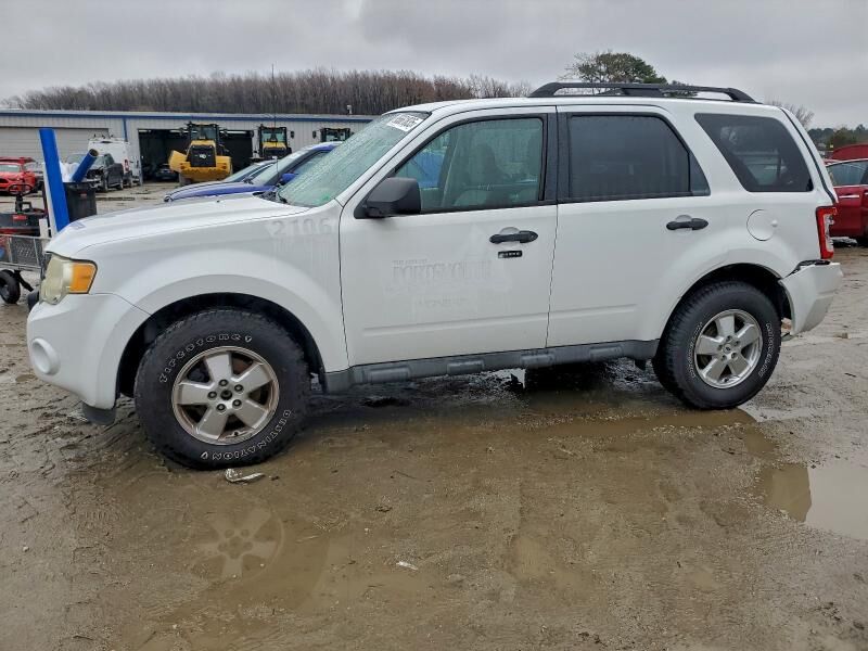 2011 FORD Escape