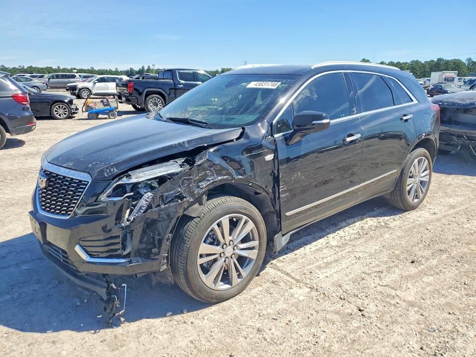 2022 CADILLAC XT5