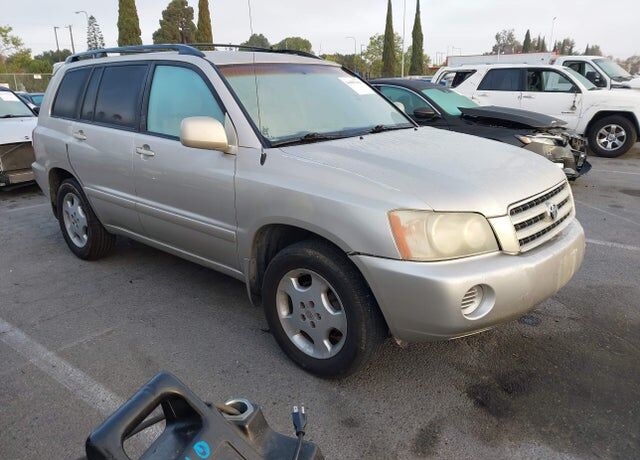2003 TOYOTA Highlander