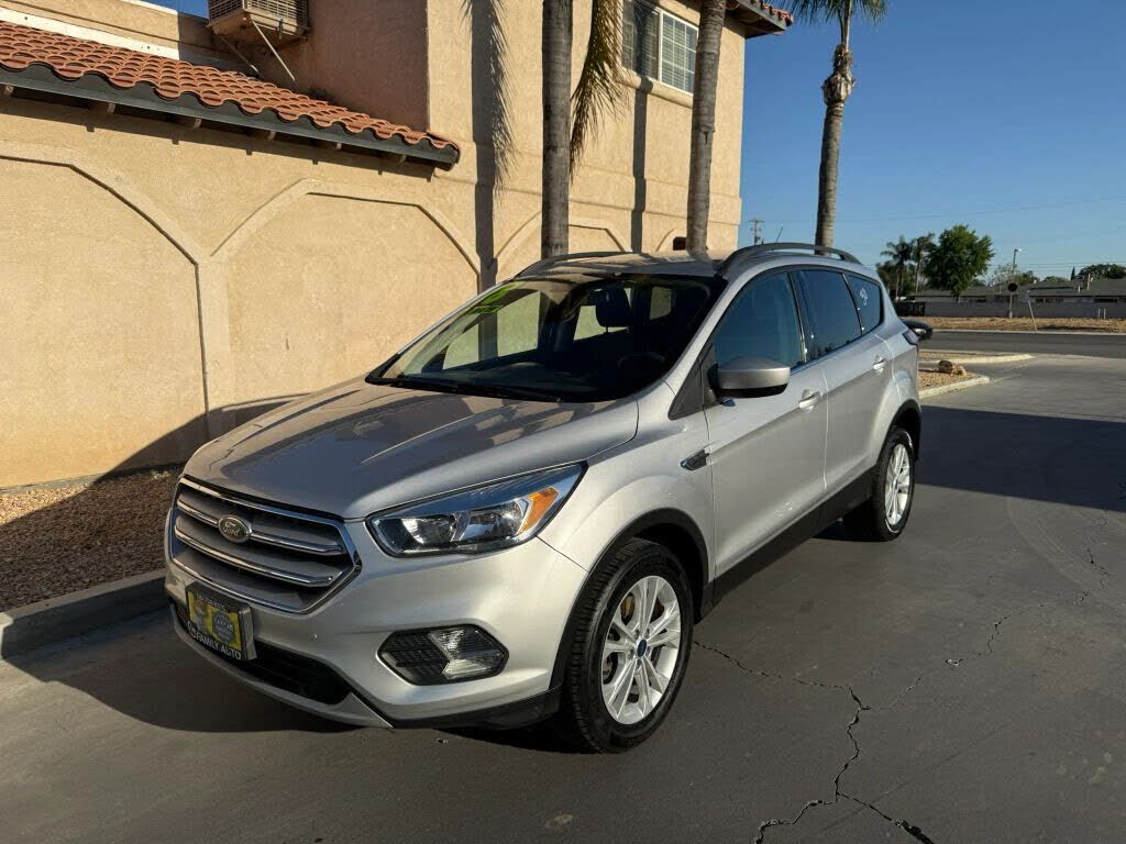 2018 FORD Escape