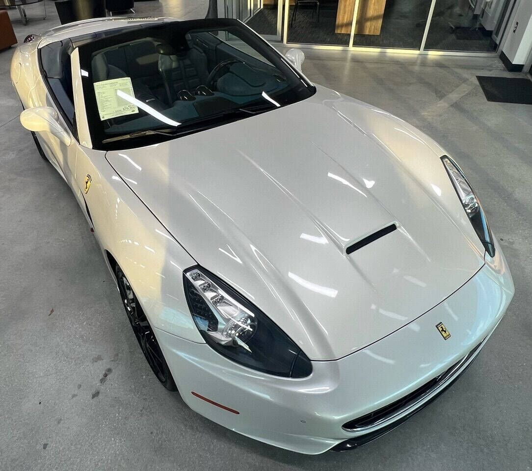 2011 FERRARI California