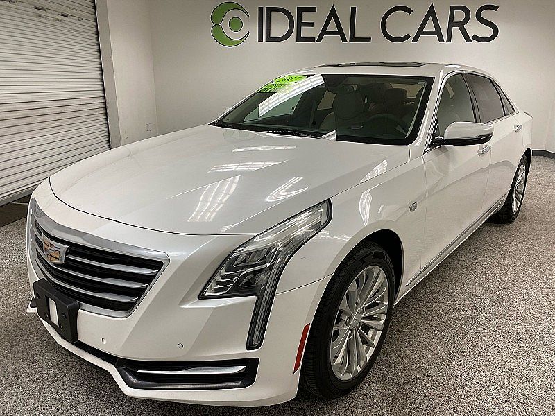 2017 CADILLAC CT6