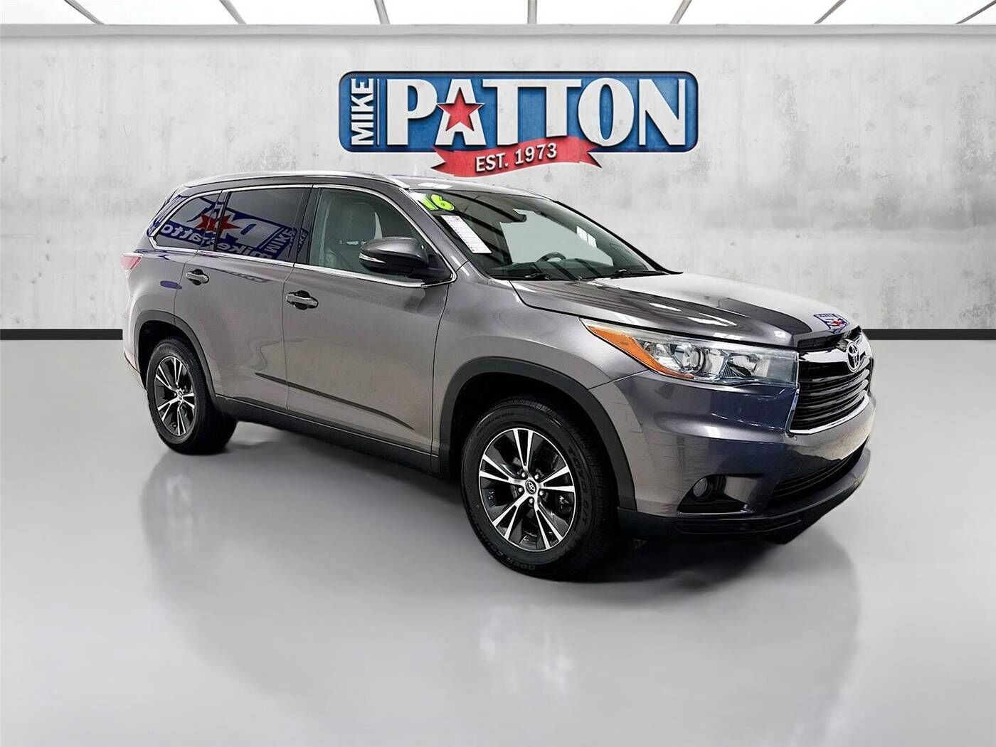 2016 TOYOTA Highlander