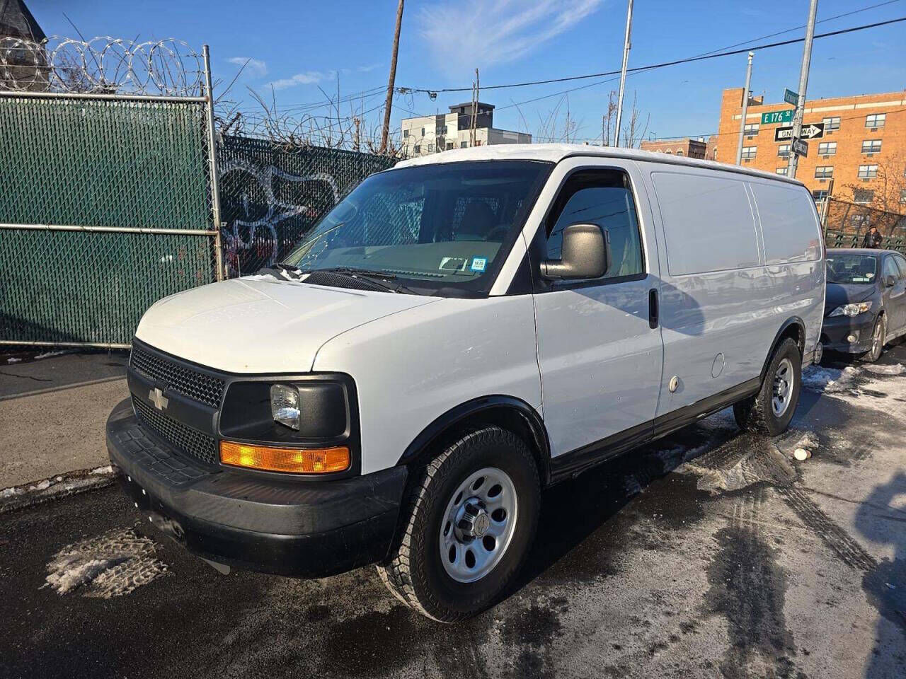 2013 CHEVROLET Express