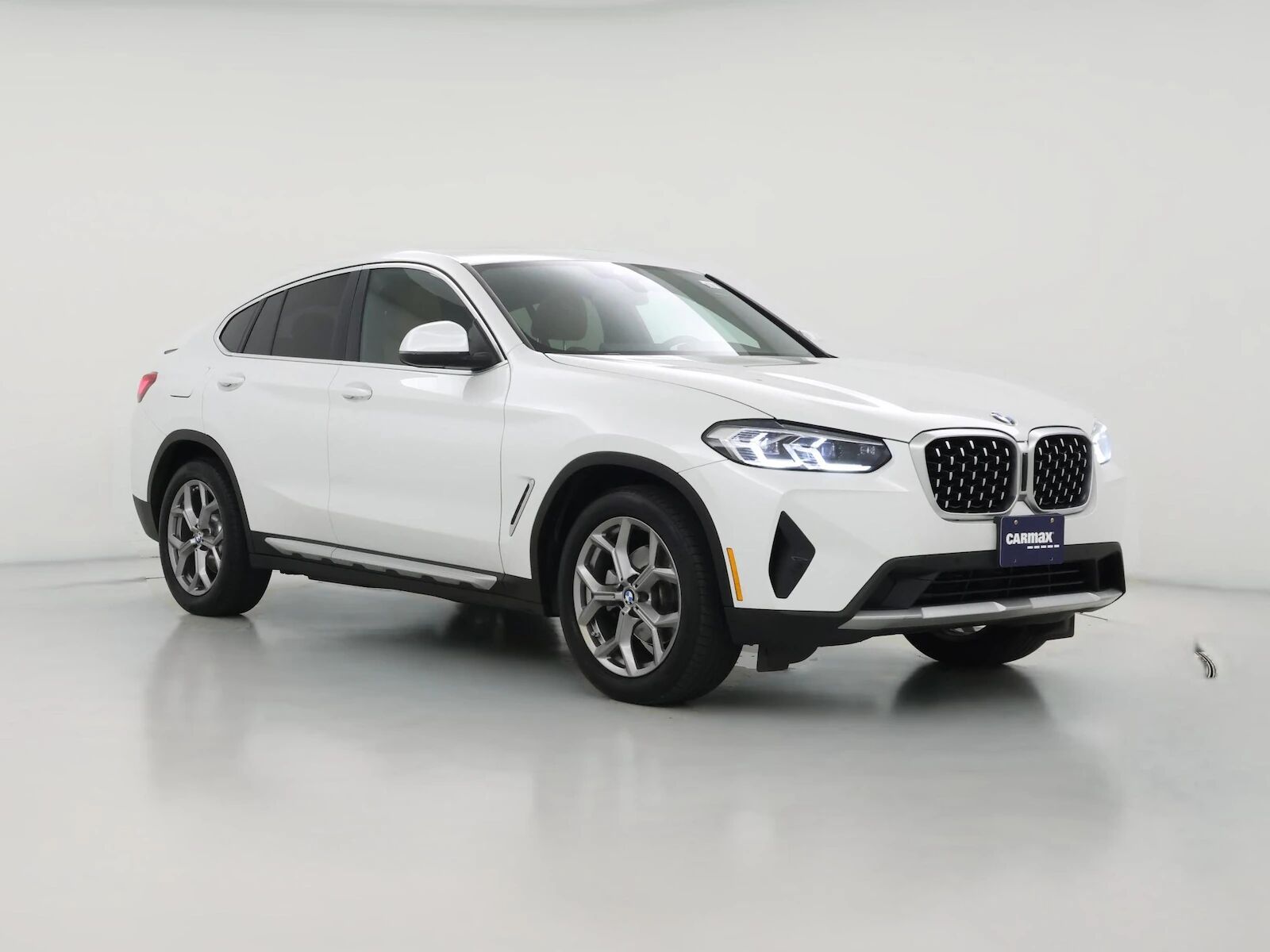 2023 BMW X4