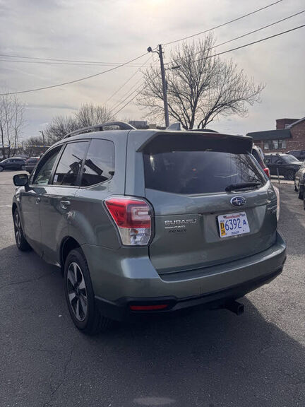 2017 SUBARU Forester