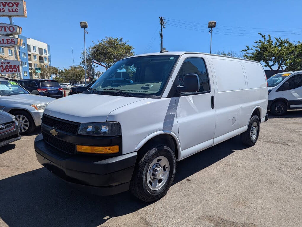 2020 CHEVROLET Express