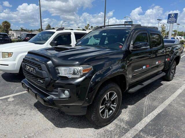 2017 TOYOTA Tacoma