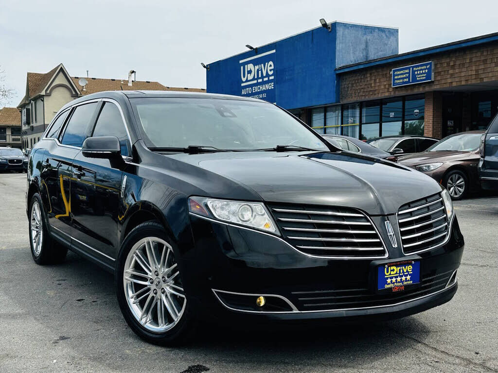 2019 LINCOLN MKT