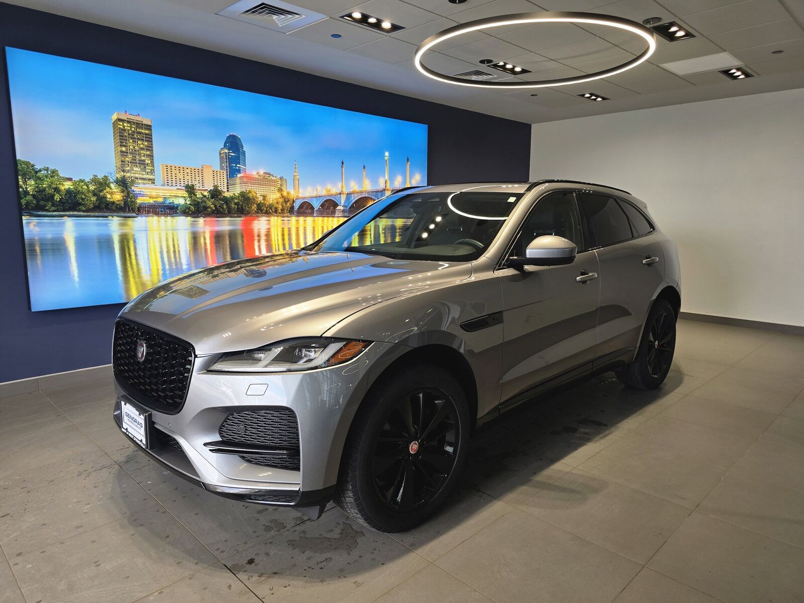 2023 JAGUAR F-Pace