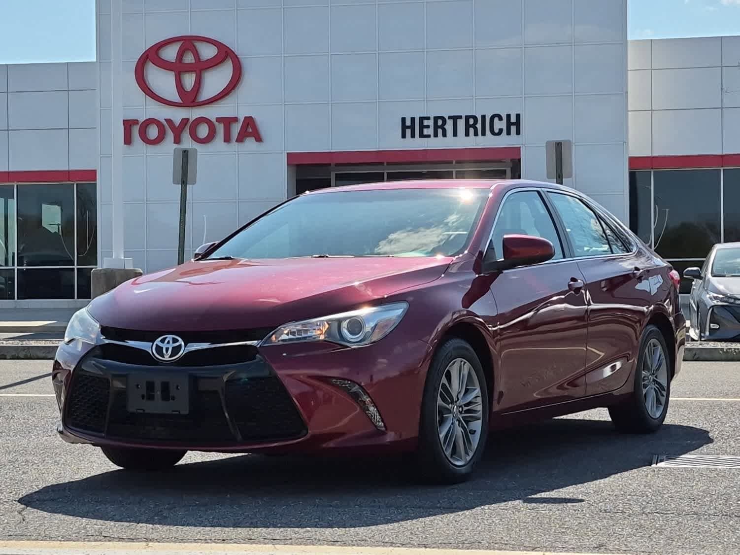 2017 TOYOTA Camry