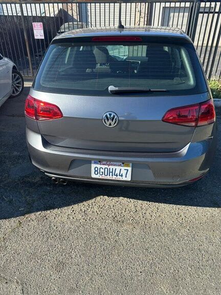 2016 VOLKSWAGEN Golf