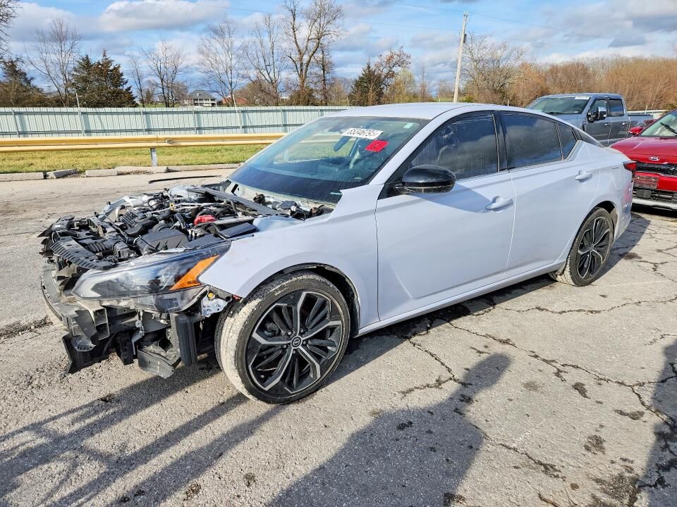 2024 NISSAN Altima