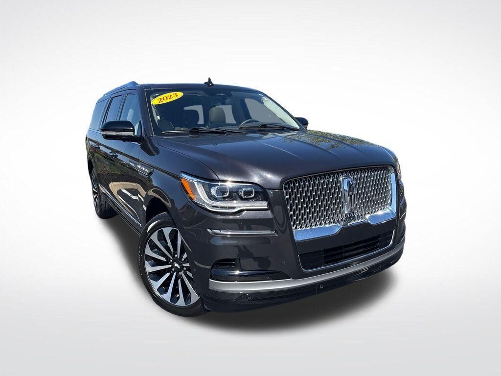 2023 LINCOLN Navigator L