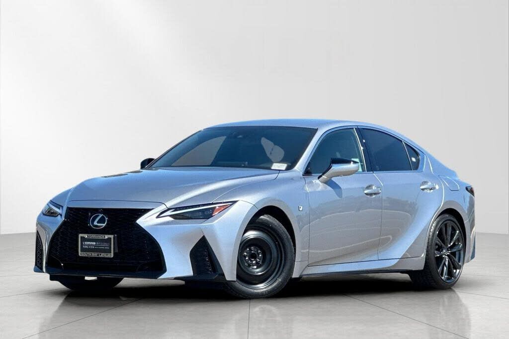 2023 LEXUS IS
