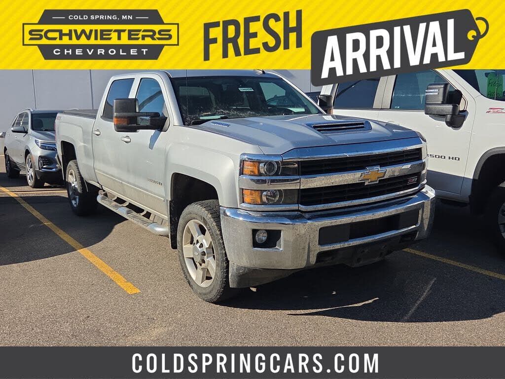 2017 CHEVROLET Silverado