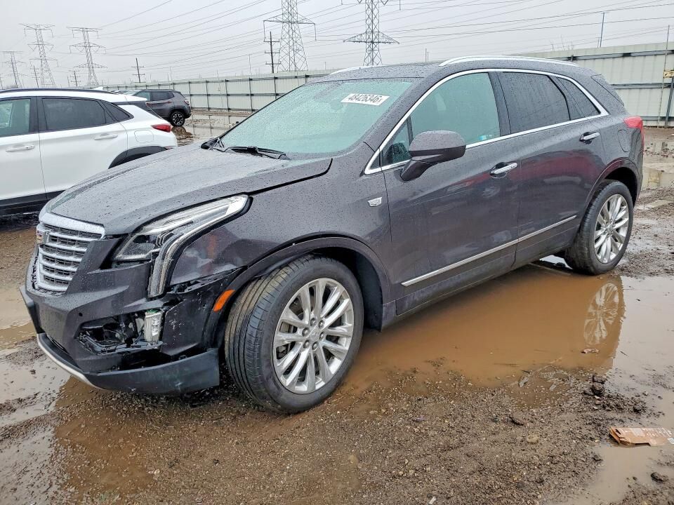 2017 CADILLAC XT5