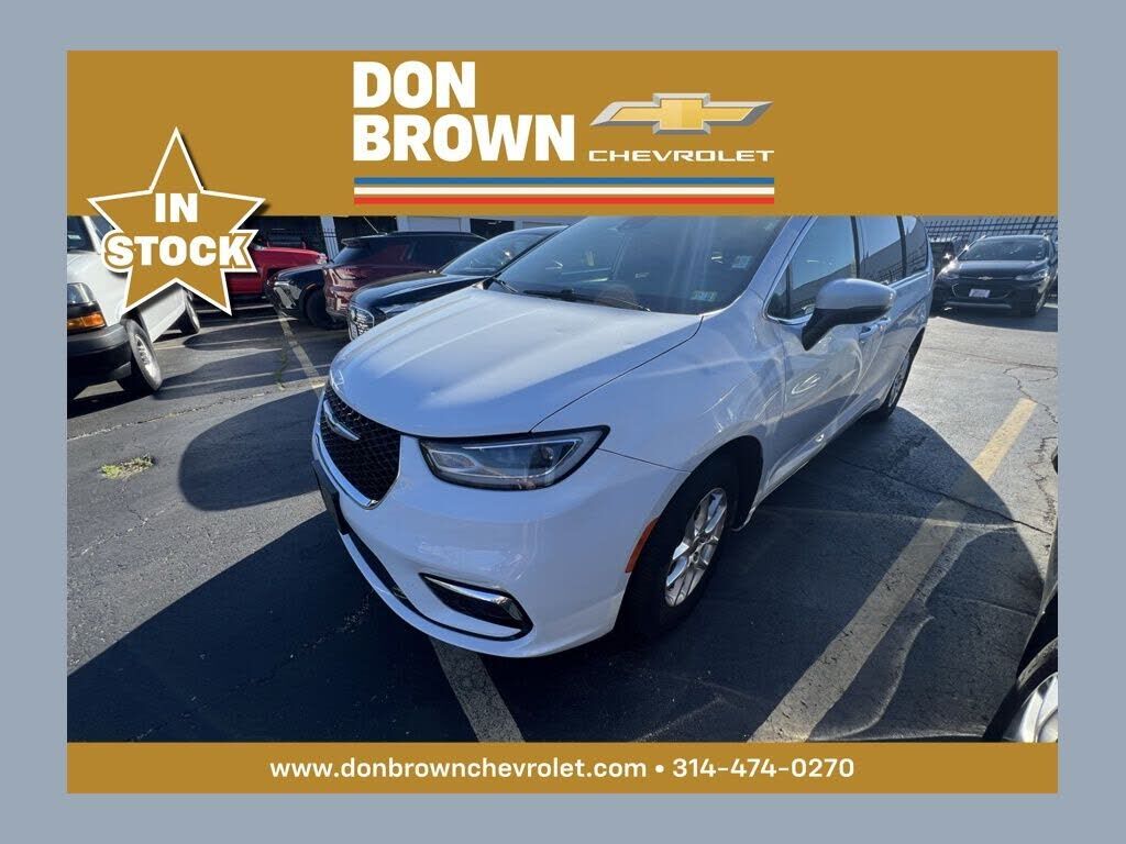 2023 CHRYSLER Pacifica