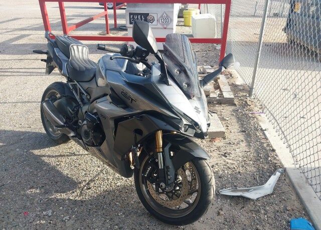 2025 SUZUKI GSX-S1000GT/GSX-S1000GT+