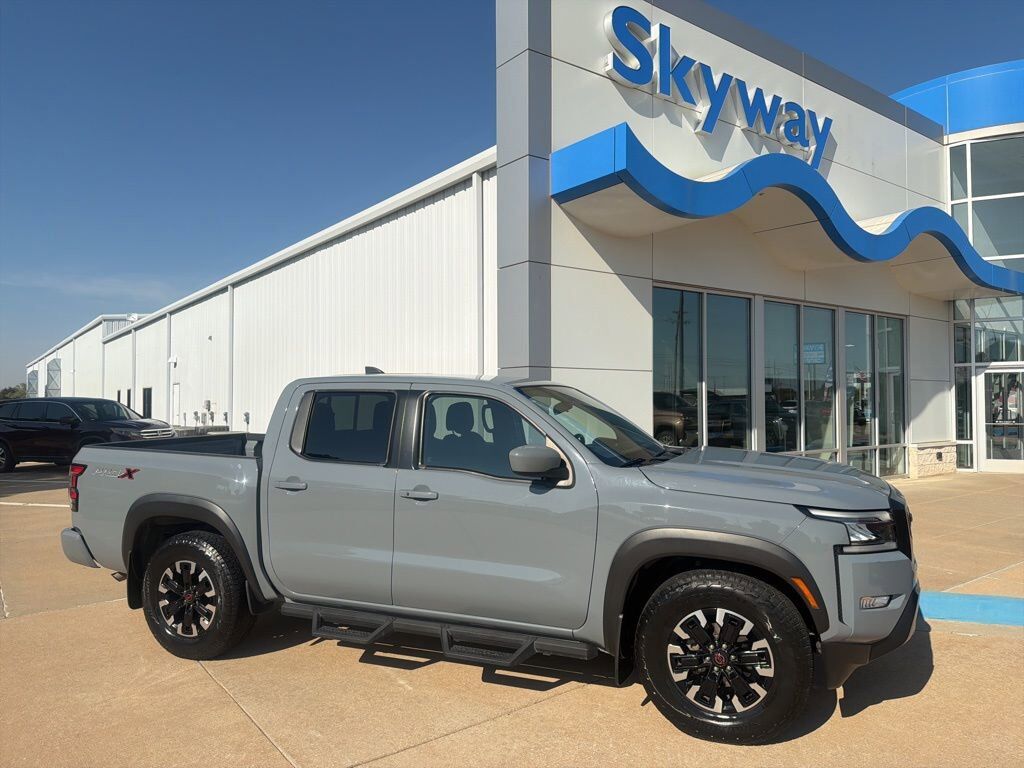 2024 NISSAN Frontier