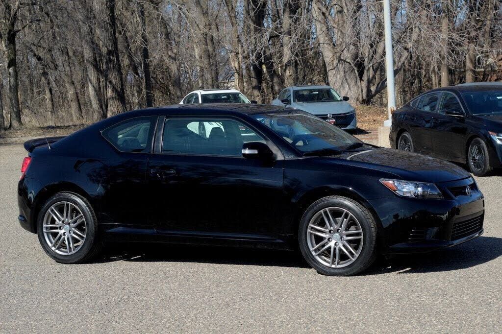 2011 TOYOTA SCION