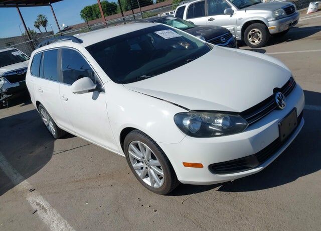 2013 VOLKSWAGEN Jetta SportWagen
