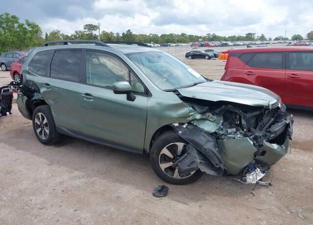 2018 SUBARU Forester
