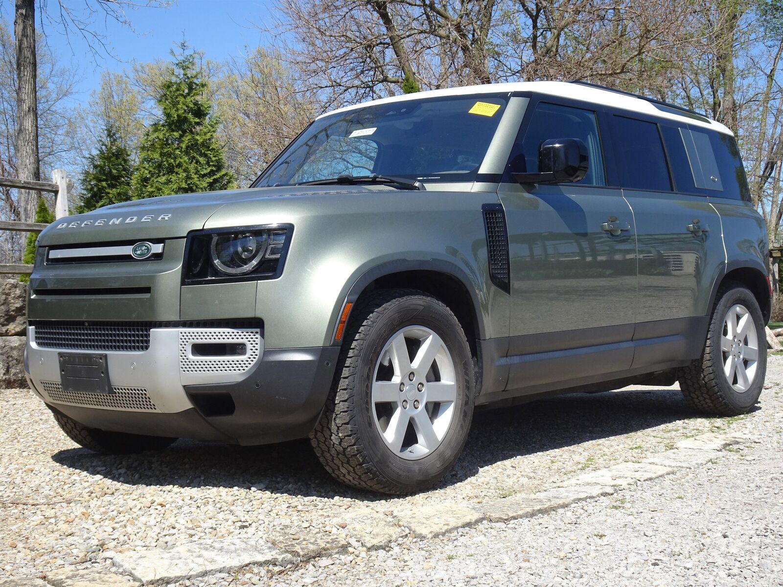 2021 LAND ROVER Defender