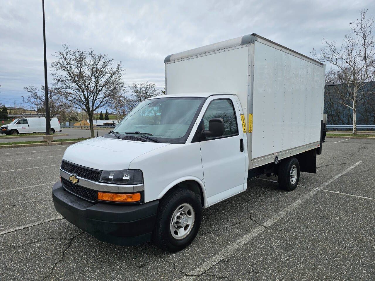 2019 CHEVROLET Express