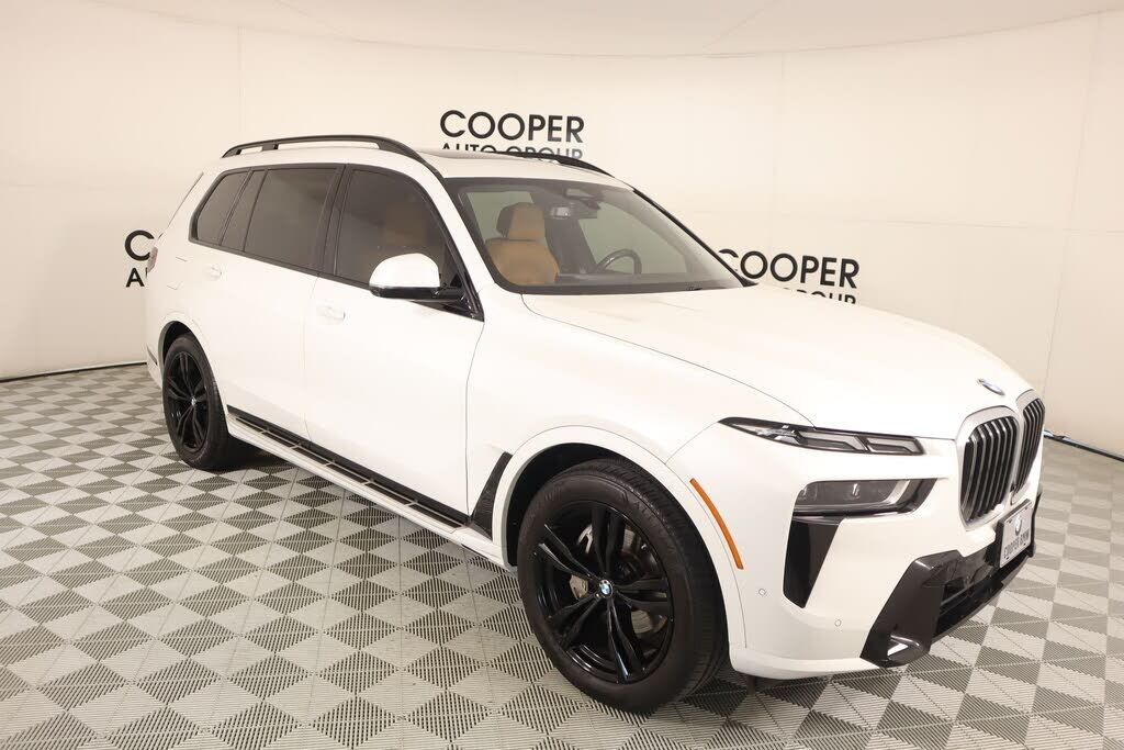 2024 BMW X7