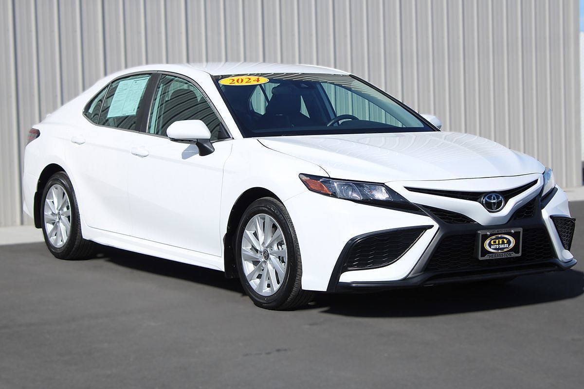 2024 TOYOTA Camry