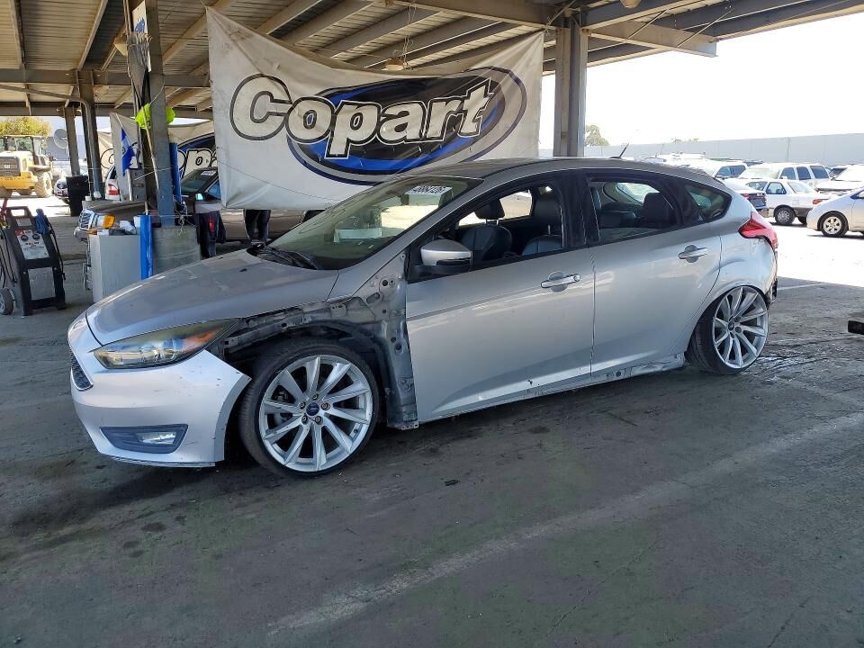 2016 FORD Focus