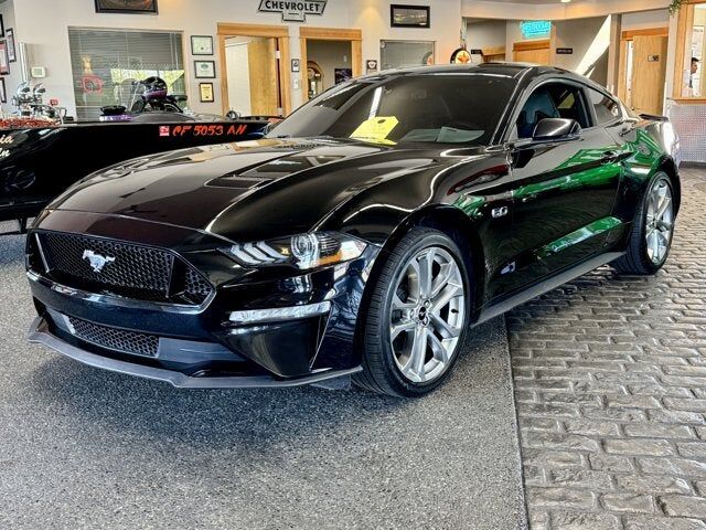 2019 FORD Mustang