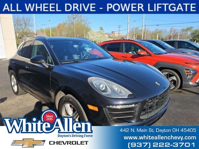 2015 PORSCHE Macan