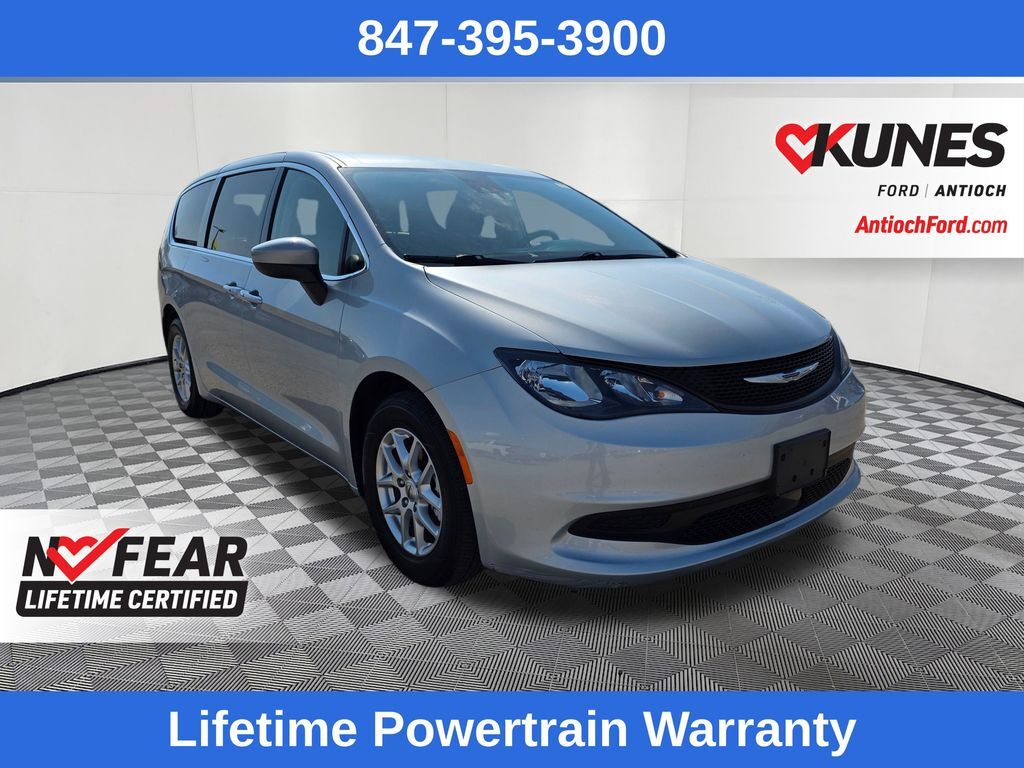 2023 CHRYSLER Voyager