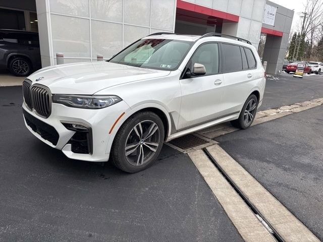 2021 BMW X7