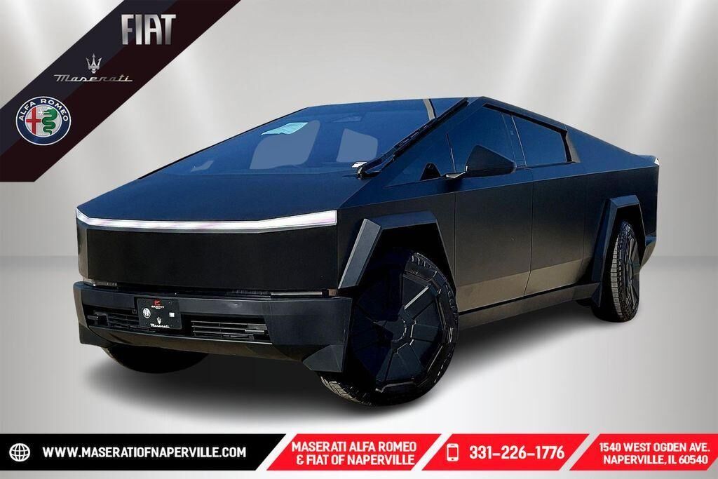 2024 TESLA Cybertruck